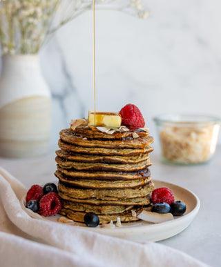 SPROUTED OAT AND BANANA PANCAKES 🌟 - Sun Potion