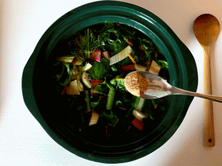 ZERO-WASTE VEGGIE BROTH WITH ADAPTOGENS