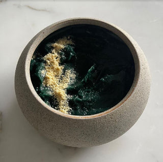 DANDELION + SPIRULINA SMOOTHIE BOWL - Sun Potion